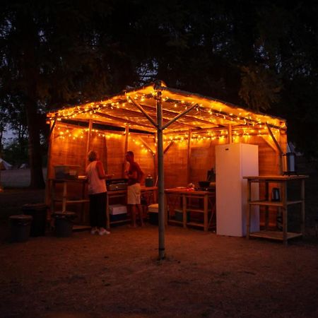 Lodg'Ing Nature Camp Chateaux De La Loire 塞莱特 外观 照片